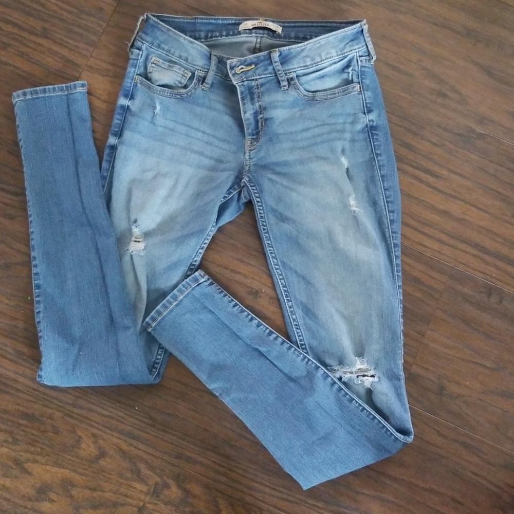 Hollister skinny jeans